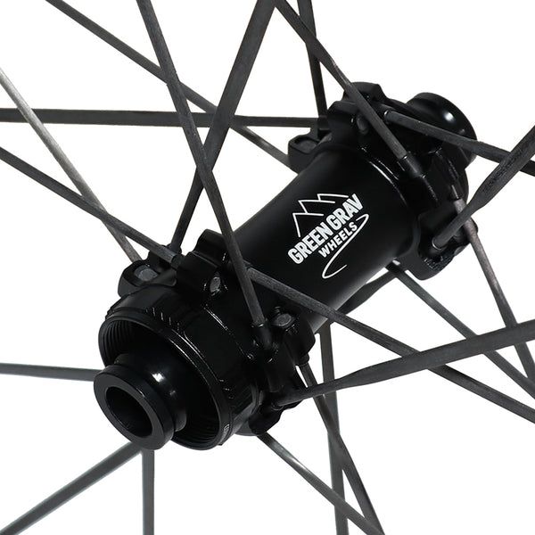 Technische details van gravelwielen met keramische lagers en ultrastijve carbon spaken